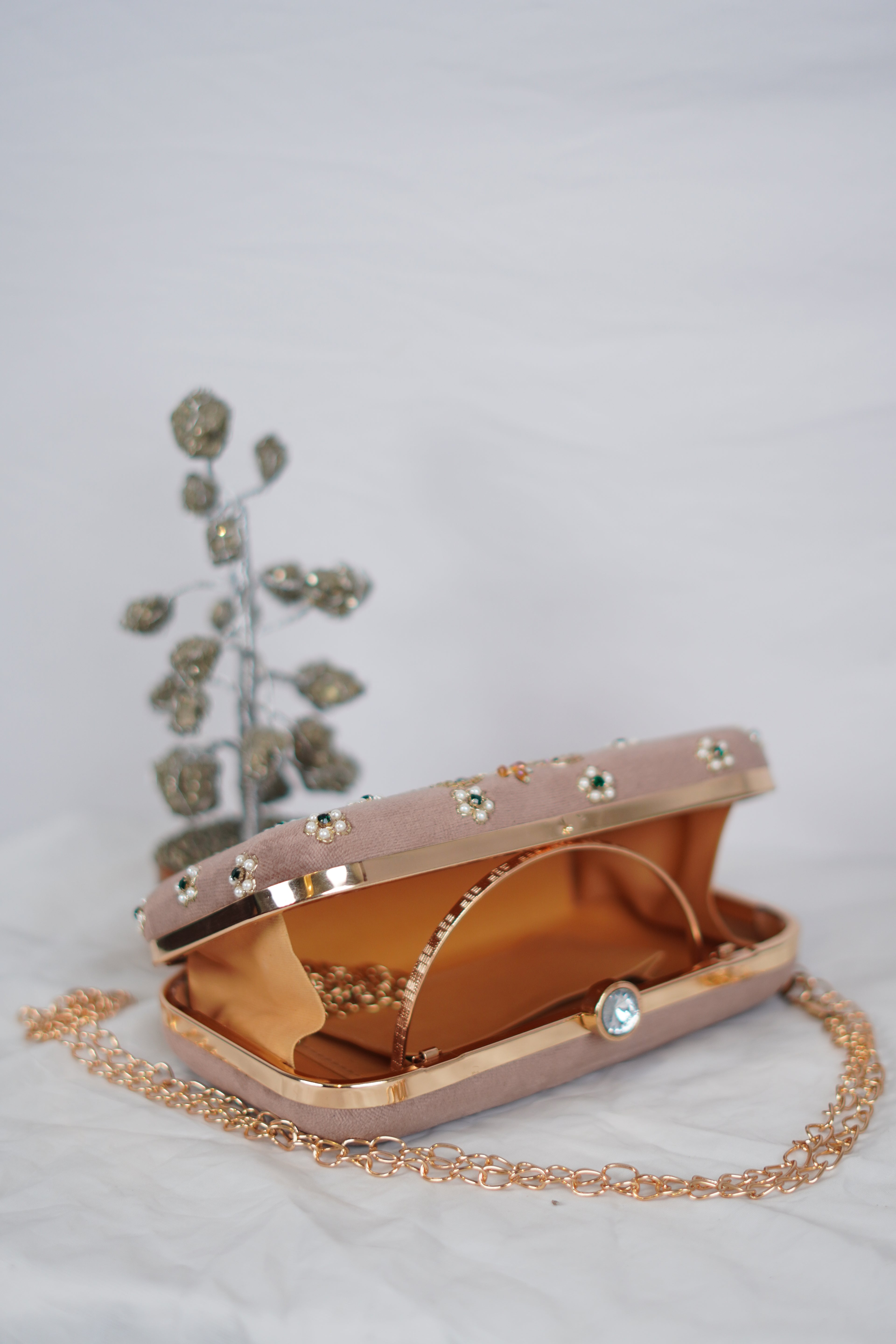 Peacock Pearl clutch