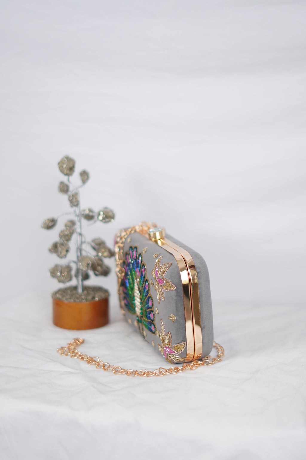 Peacock Clutch, grey