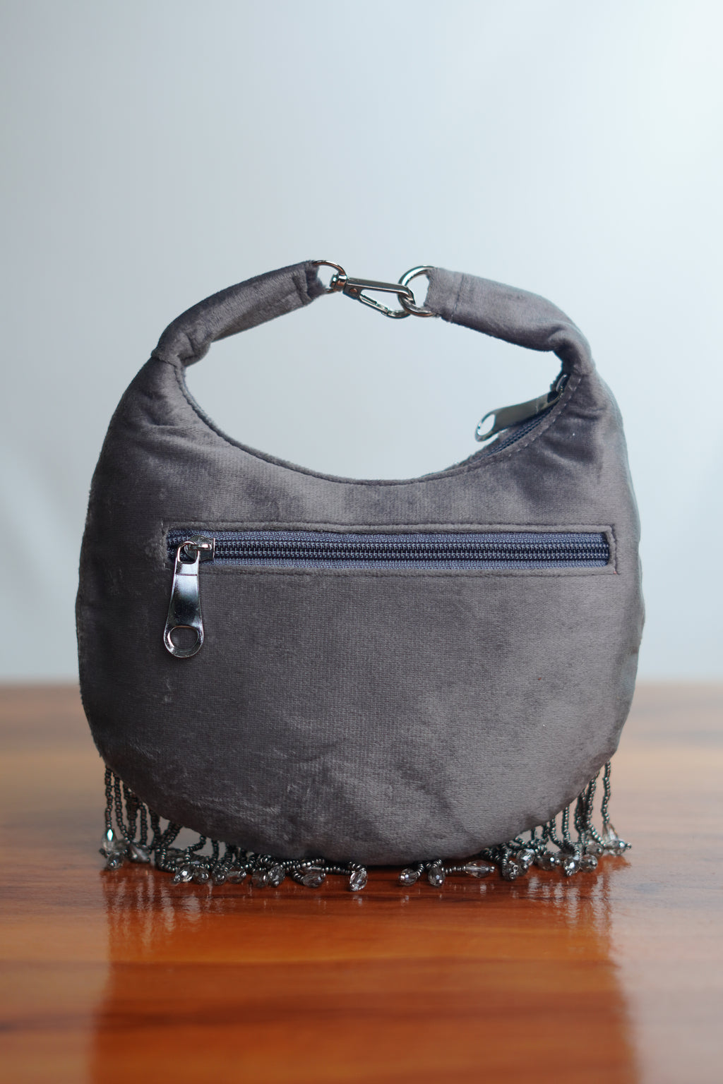 Beaded bag, grey