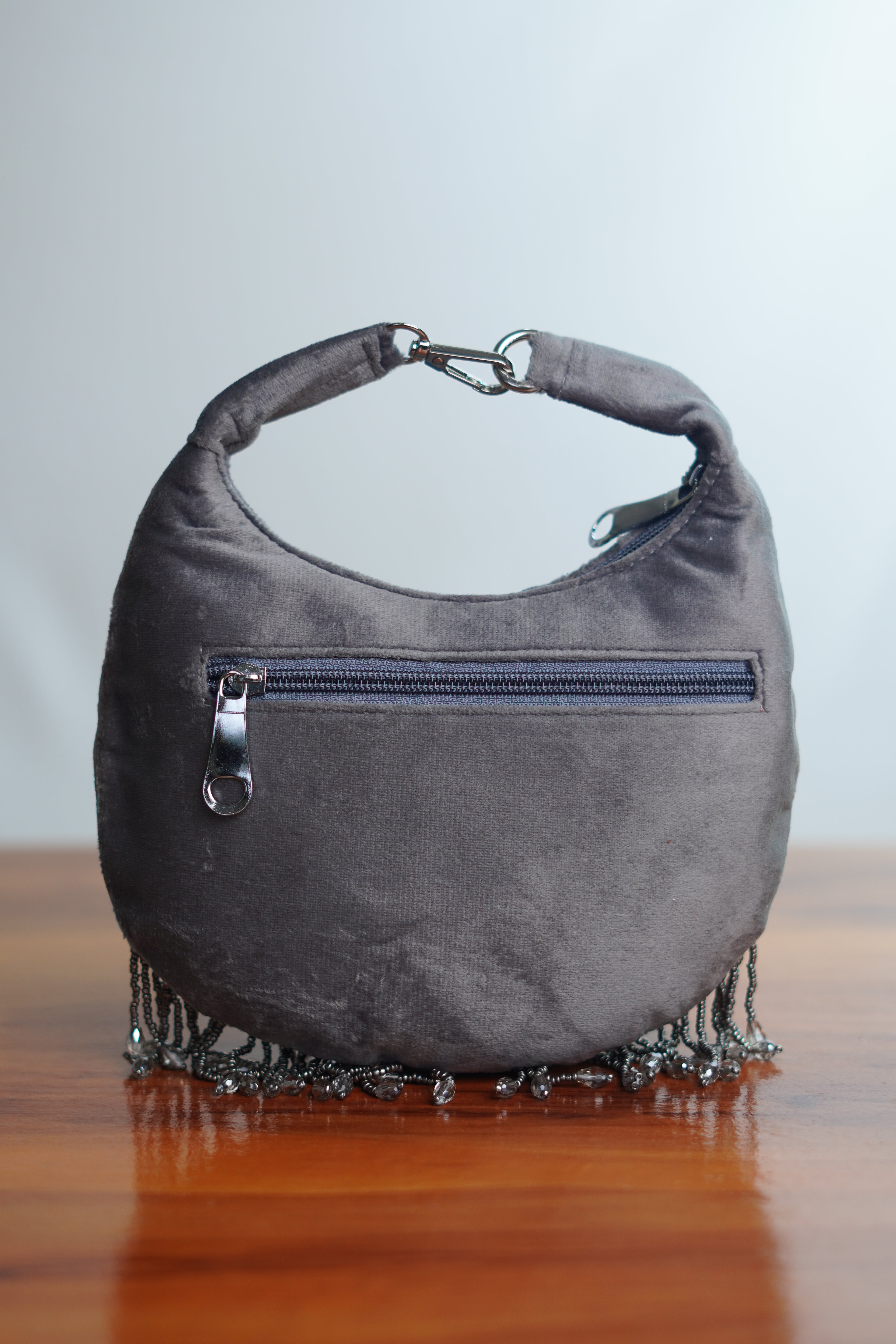 Beaded bag, grey