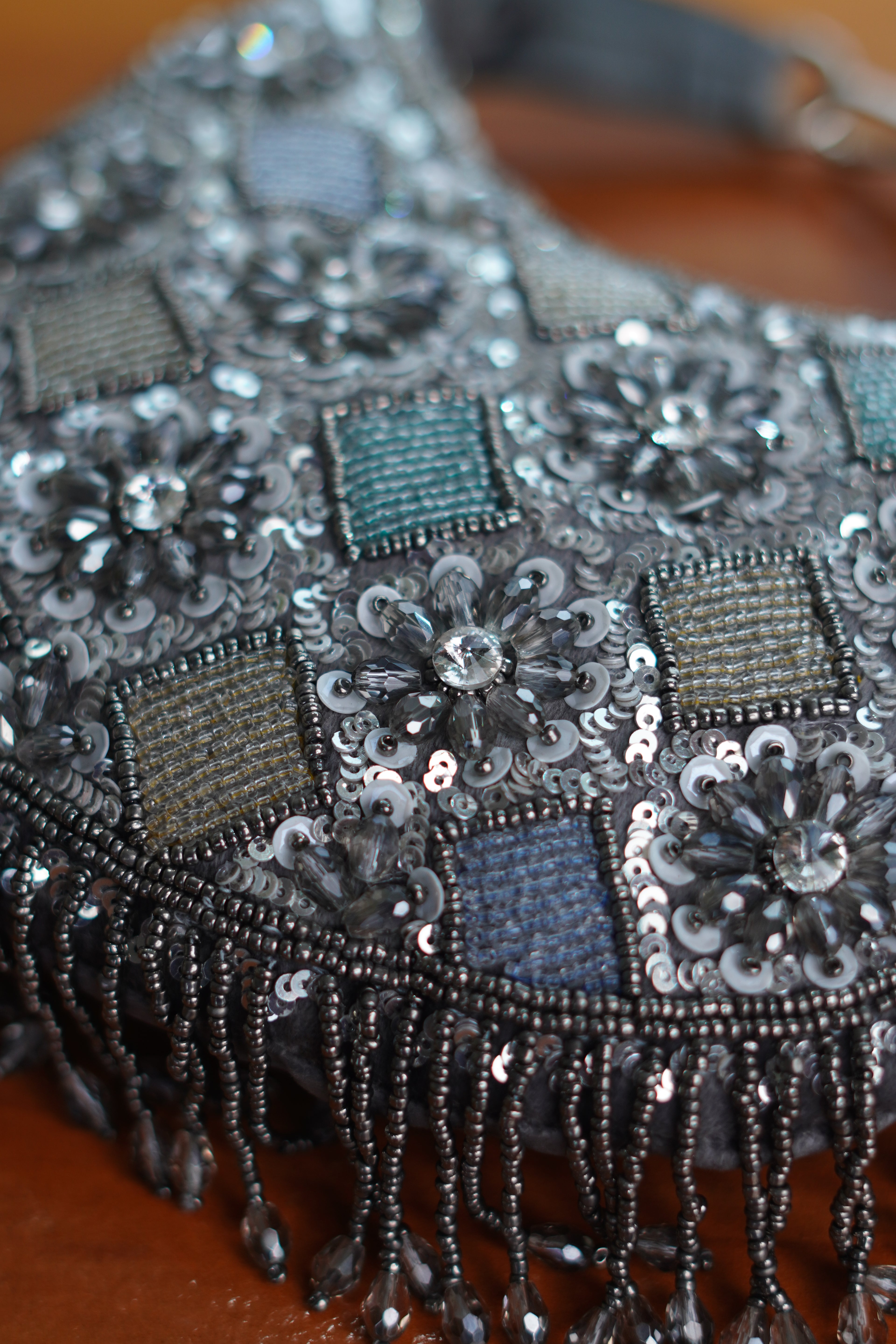 Beaded bag, grey