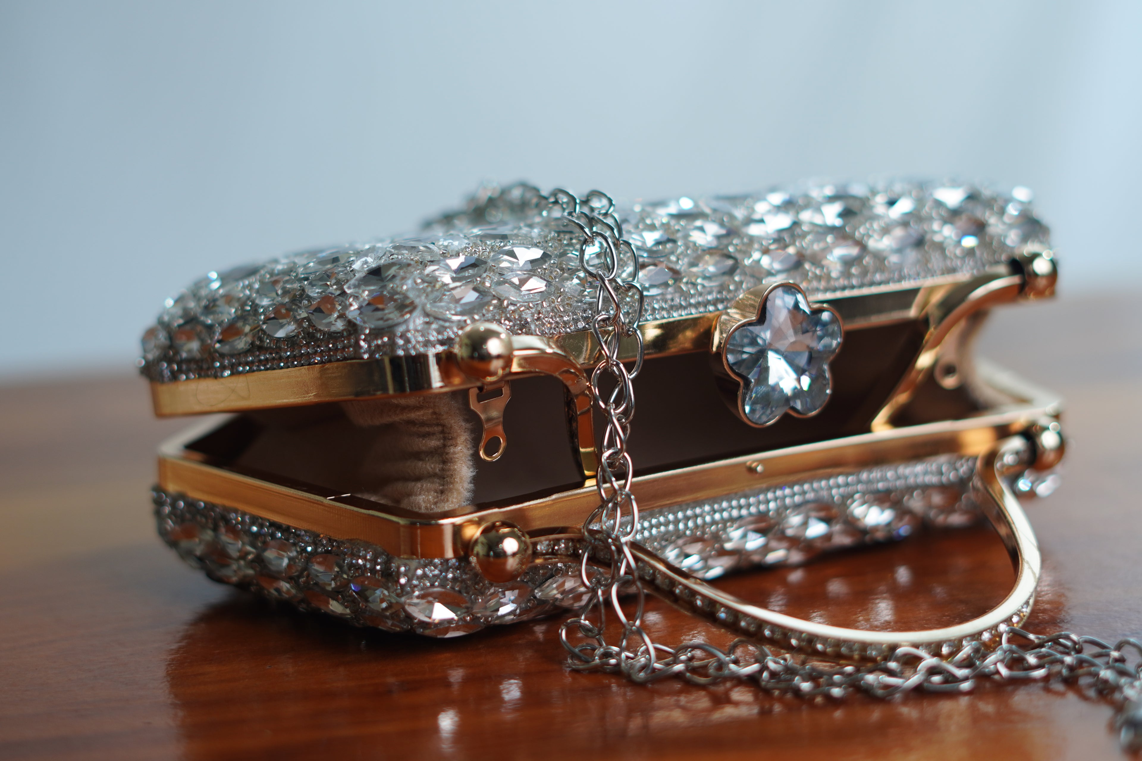 Crystal studed clutch, silver
