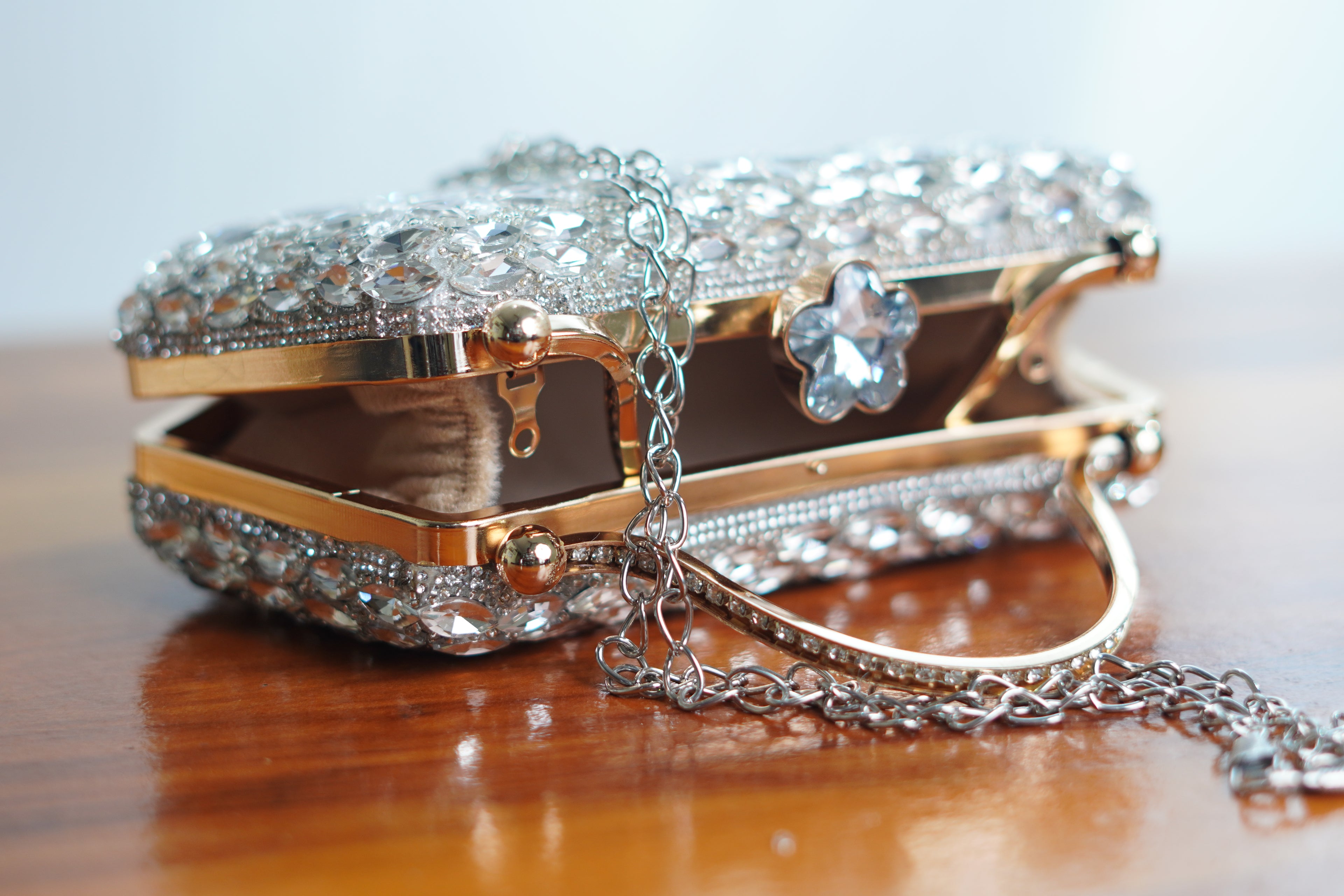 Crystal studed clutch, silver