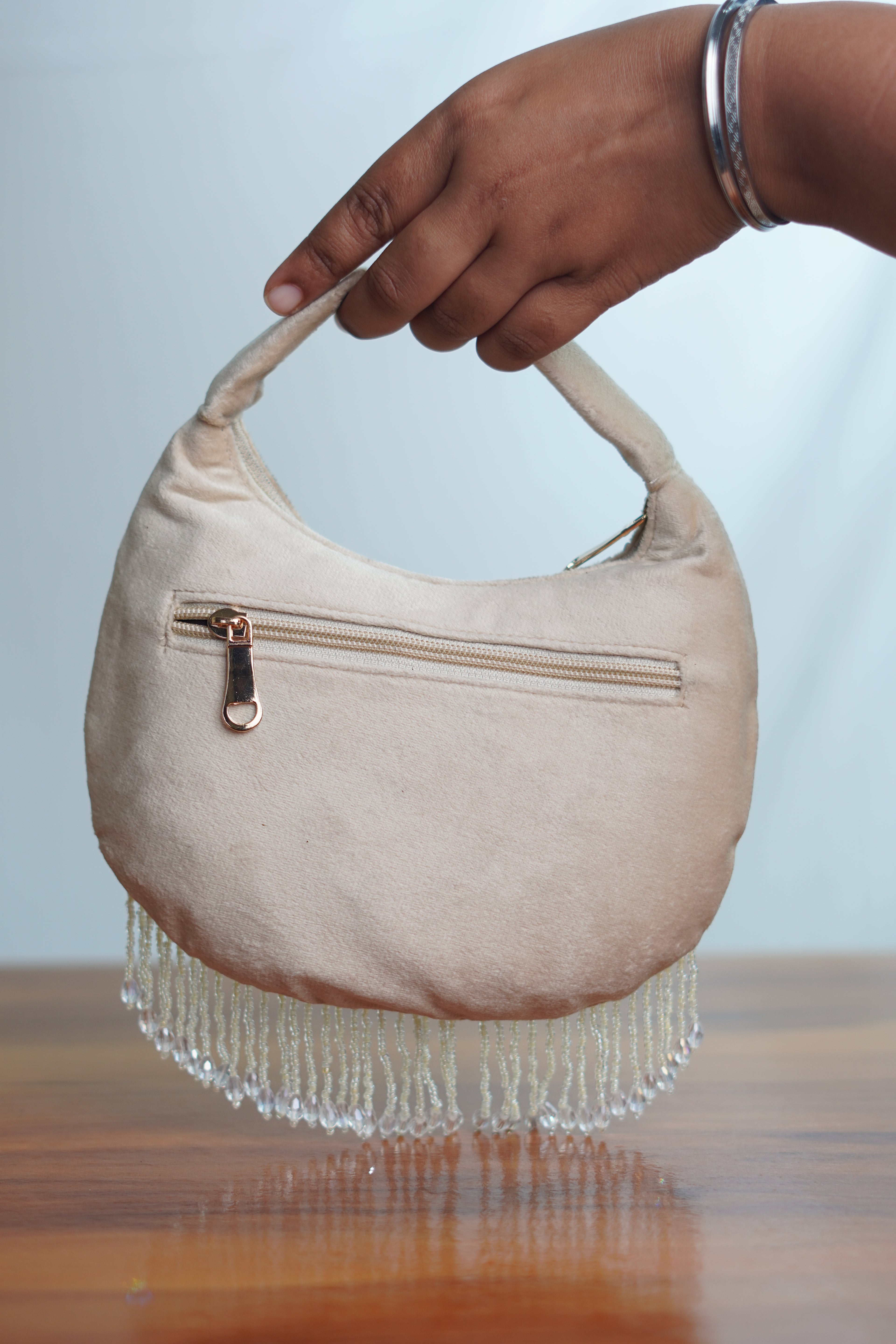 Beaded bag, white
